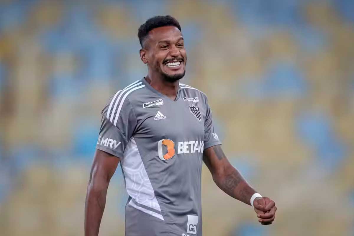 Edenílson vai receber no Grêmio salário de R$ 400 mil/mês